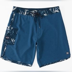 *SOLD on M!* Billabong 73 Pro Boardshorts 19" Long,  Brand New w/Tags!! Mens 32w